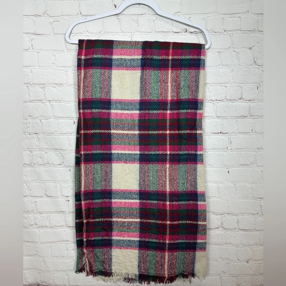 red And Green Tartan Plaid Scarf rectangle fringe edges 56